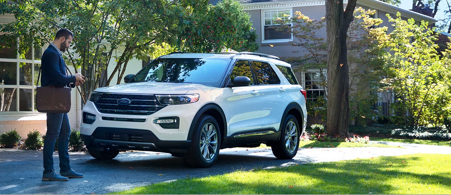 Roanoke Ford in Roanoke IL