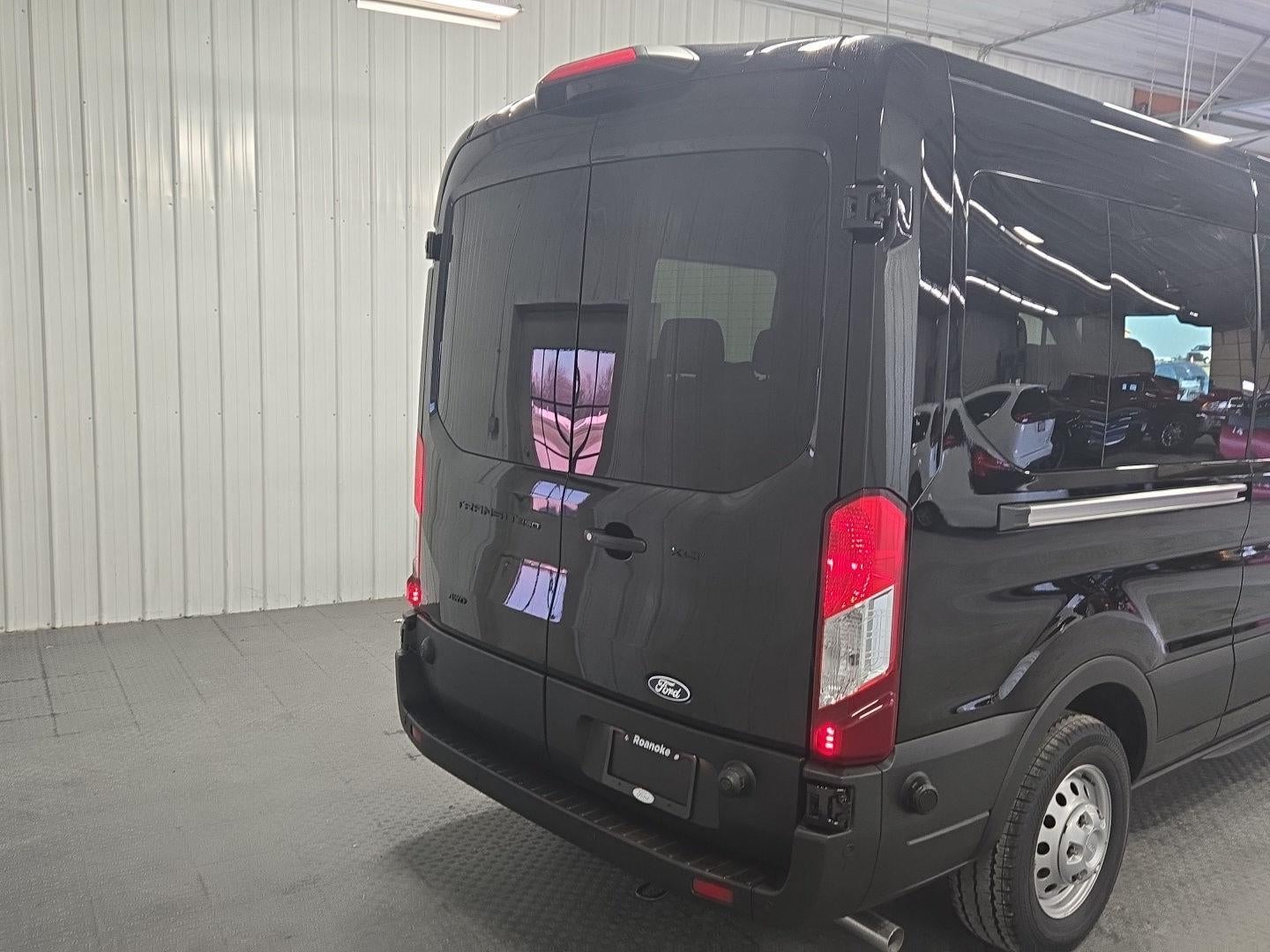 2026 Ford Transit Passenger Wagon XLT