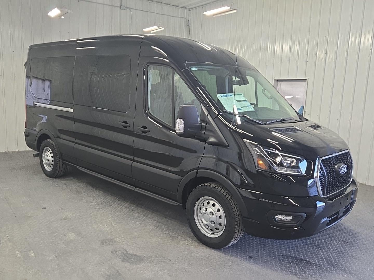 2026 Ford Transit Passenger Wagon XLT