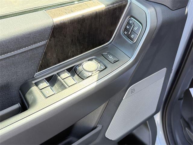 2025 Ford F-250 Super Duty Lariat