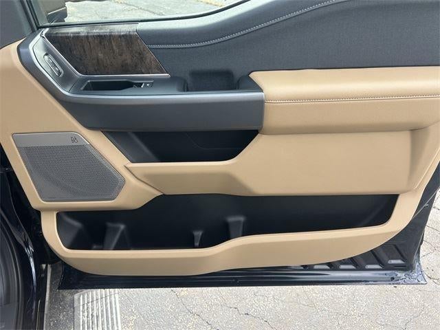 2025 Ford SUPER DUTY F-350 SRW LARIAT 4WD CREW CAB 6.75'