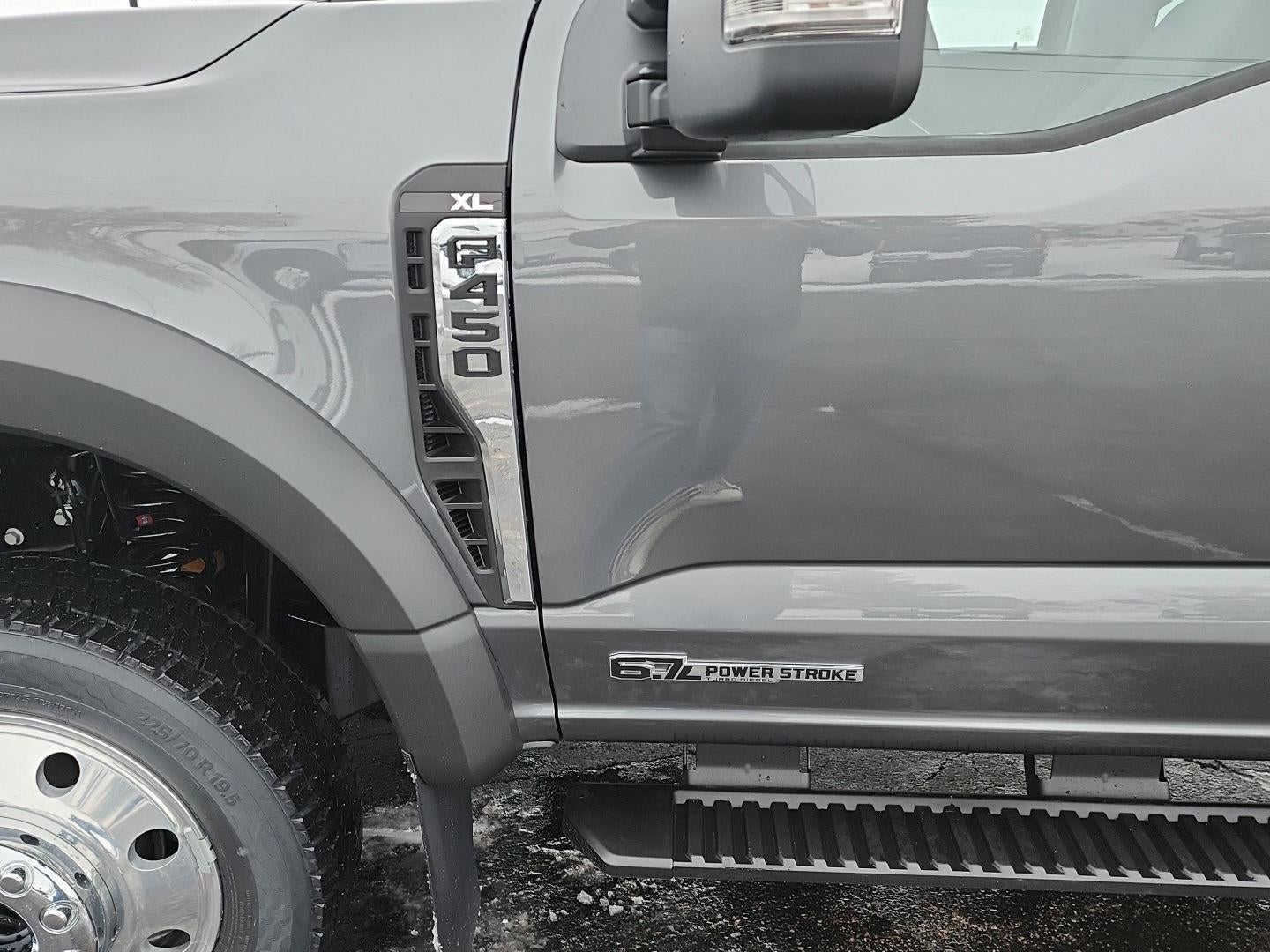 2026 Ford Super Duty F-450 DRW XL