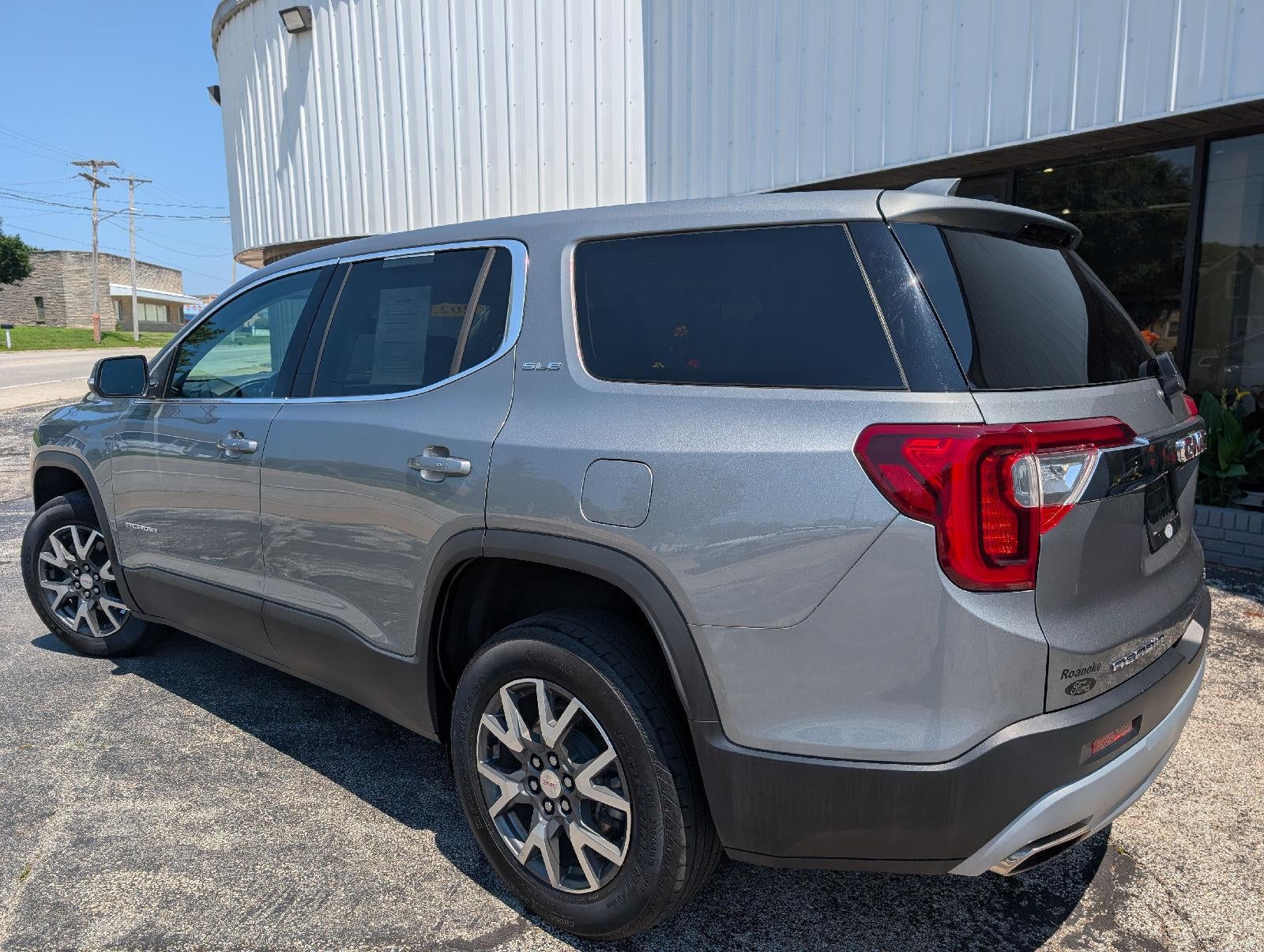 2023 GMC Acadia SLE