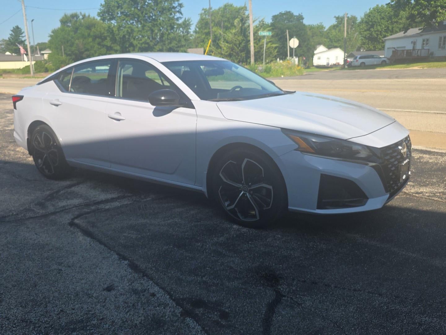 2023 Nissan Altima 2.5 SR