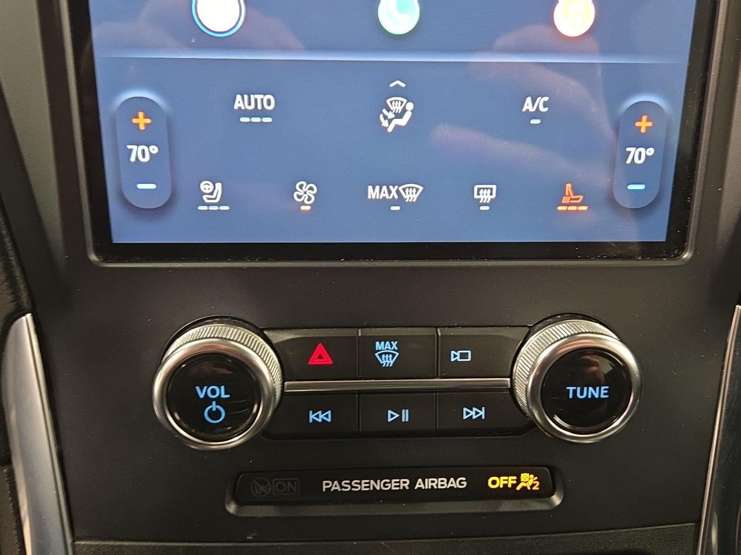 2023 Ford Edge Titanium