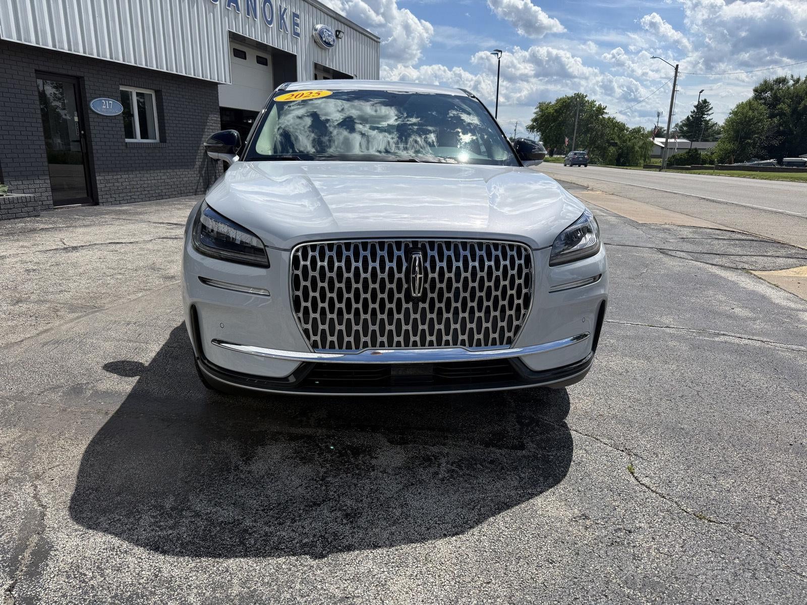 2025 Lincoln Corsair Premiere