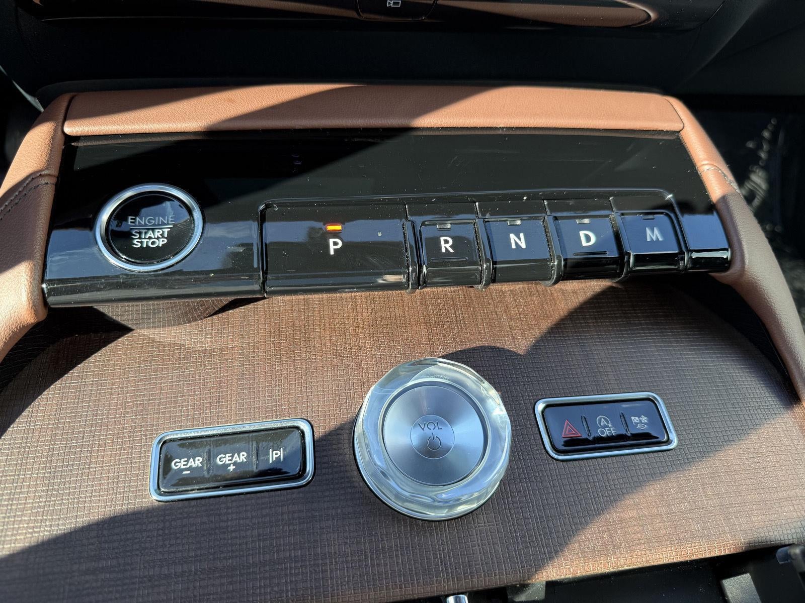 2025 Lincoln Navigator L Reserve