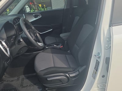 2025 Kia SOUL LX FWD