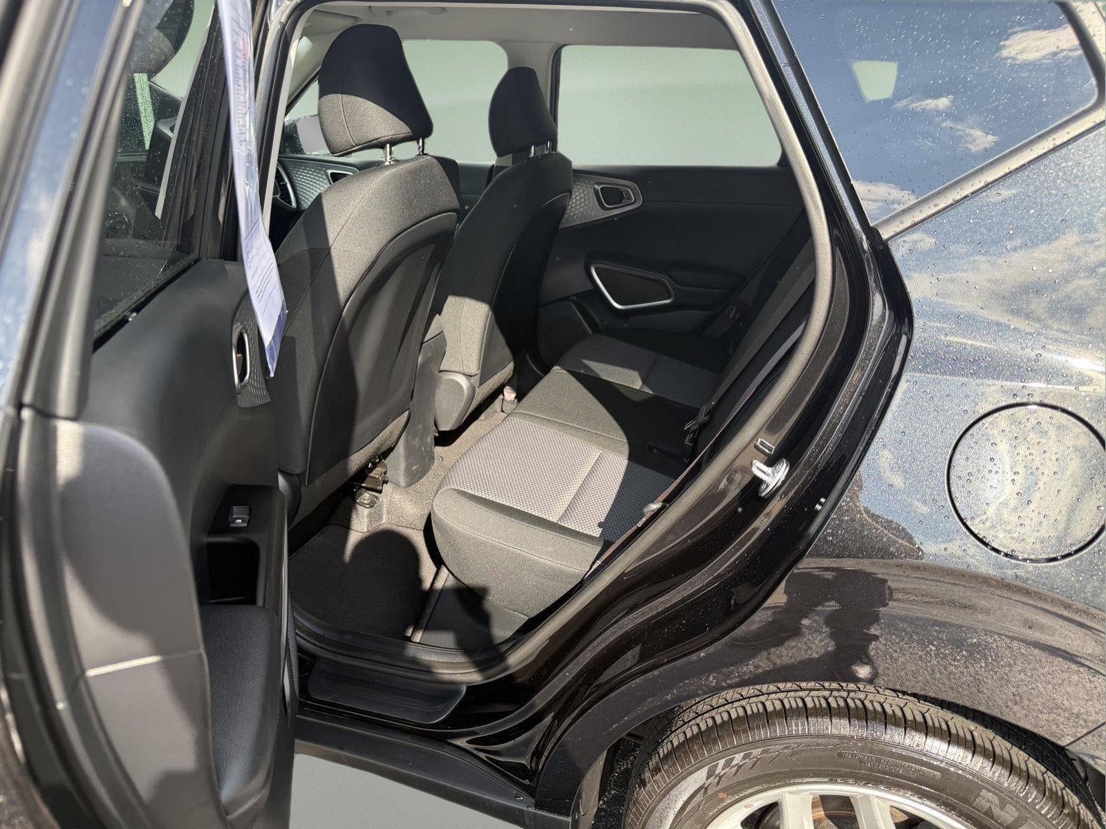 2025 Kia SOUL LX FWD