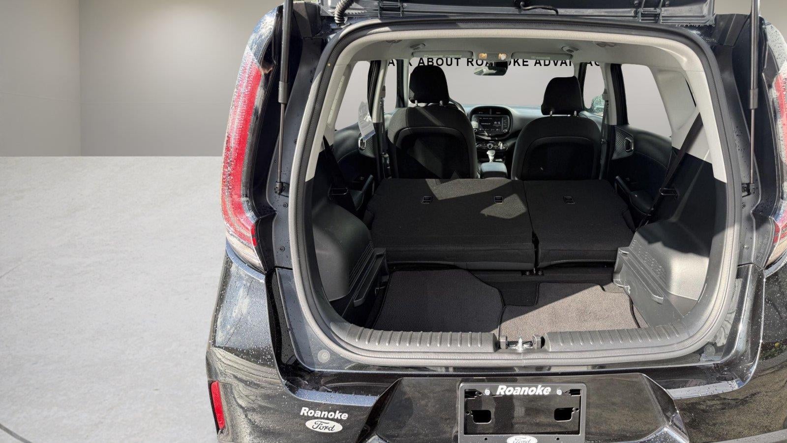 2025 Kia SOUL LX FWD