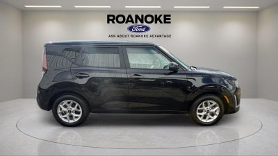 2025 Kia SOUL LX FWD
