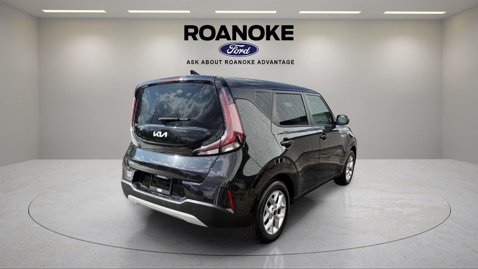 2025 Kia SOUL LX FWD