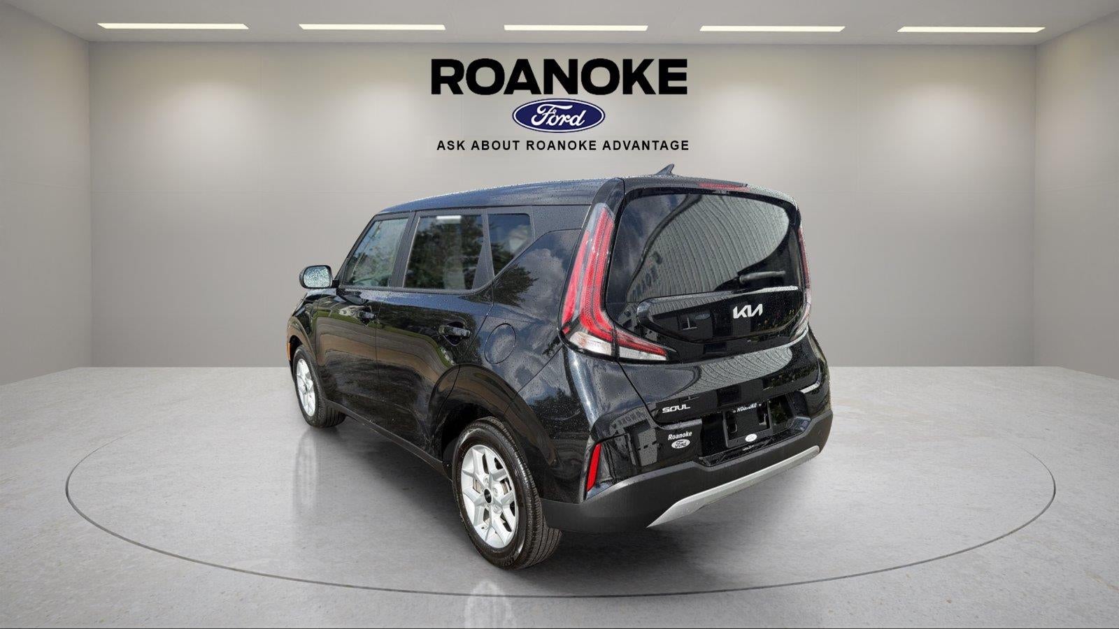 2025 Kia SOUL LX FWD