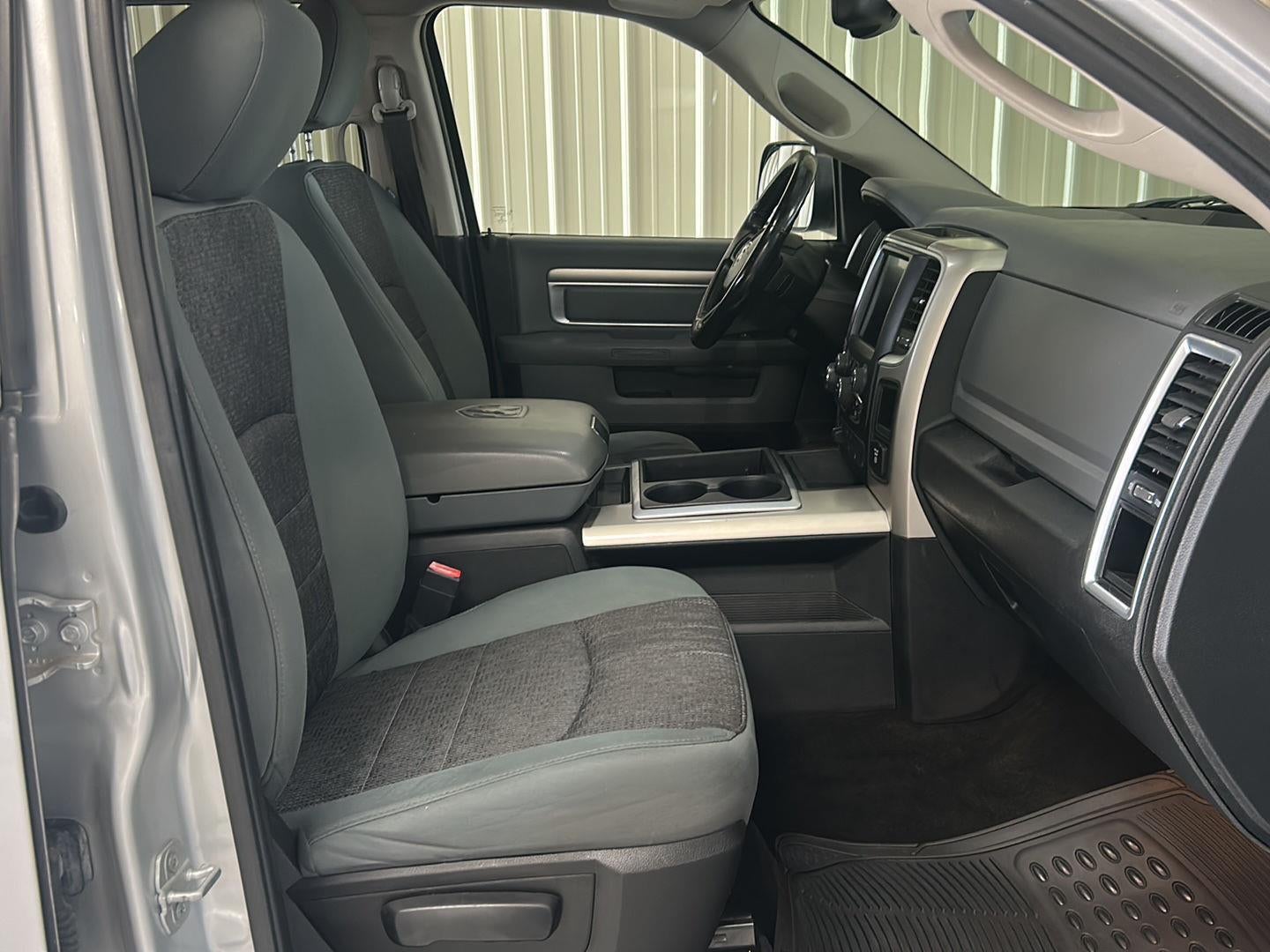 2015 RAM 1500 TRUCK