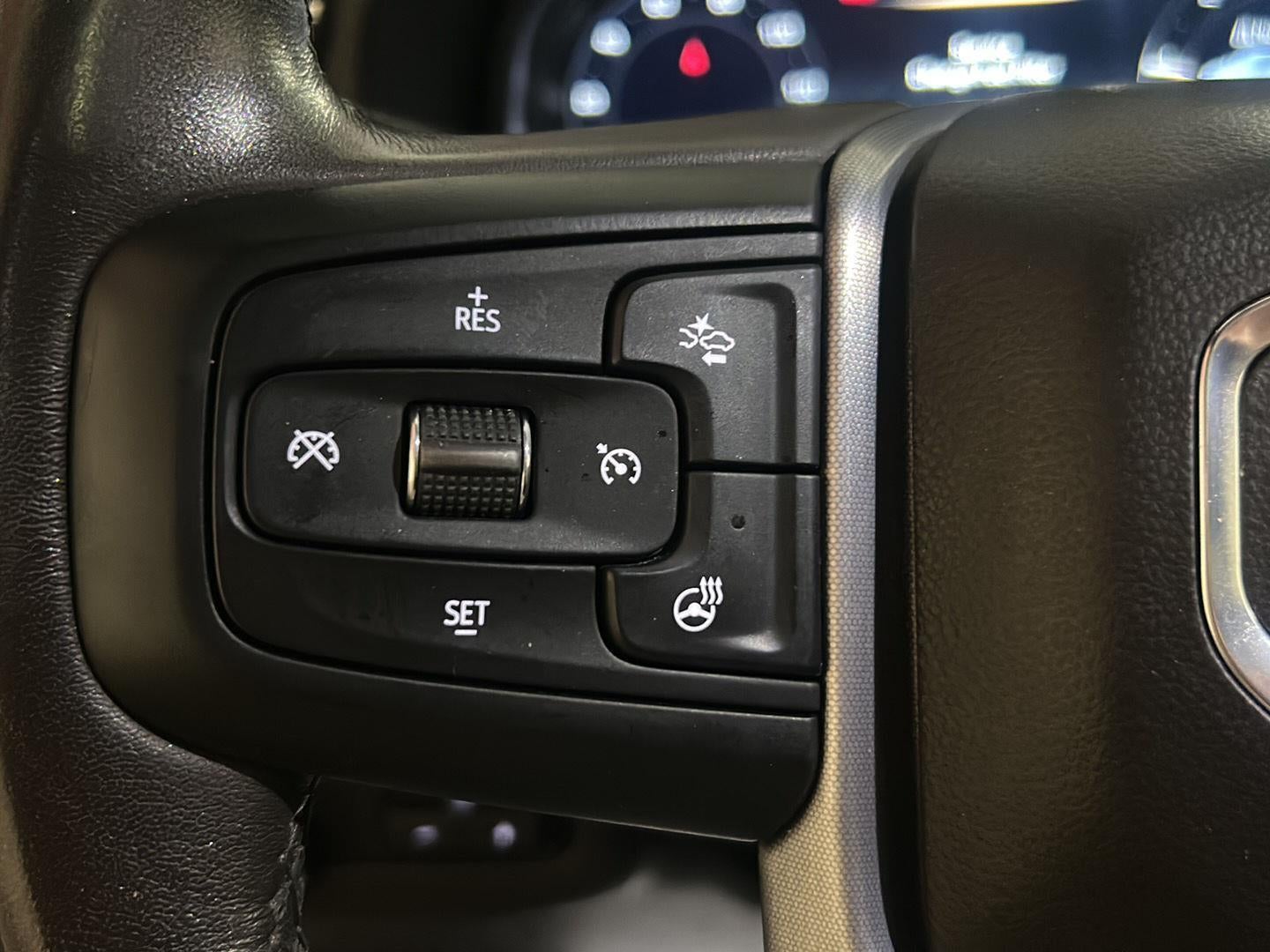 2022 GMC Yukon XL SLT
