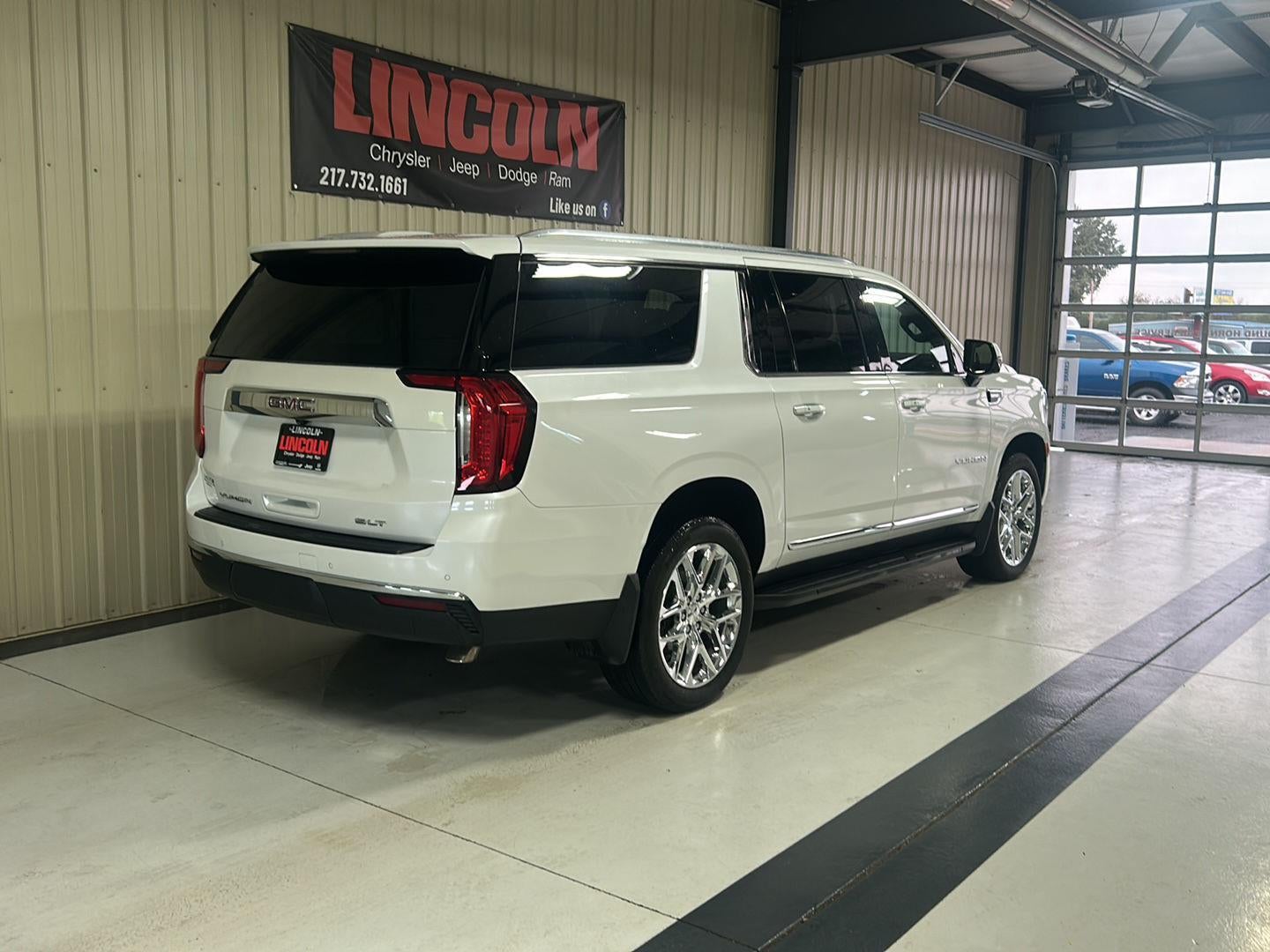 2022 GMC Yukon XL SLT