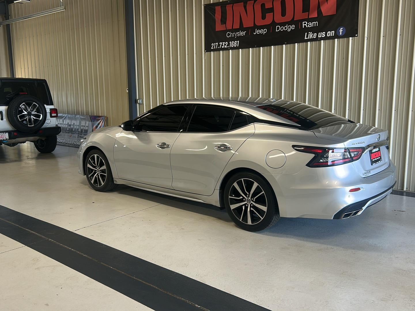 2021 Nissan Maxima SV