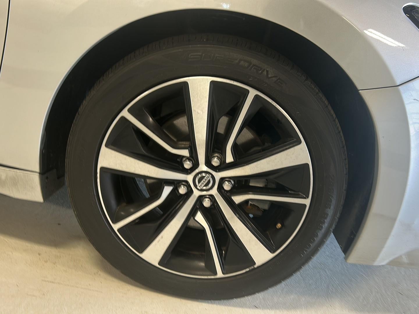 2021 Nissan Maxima SV