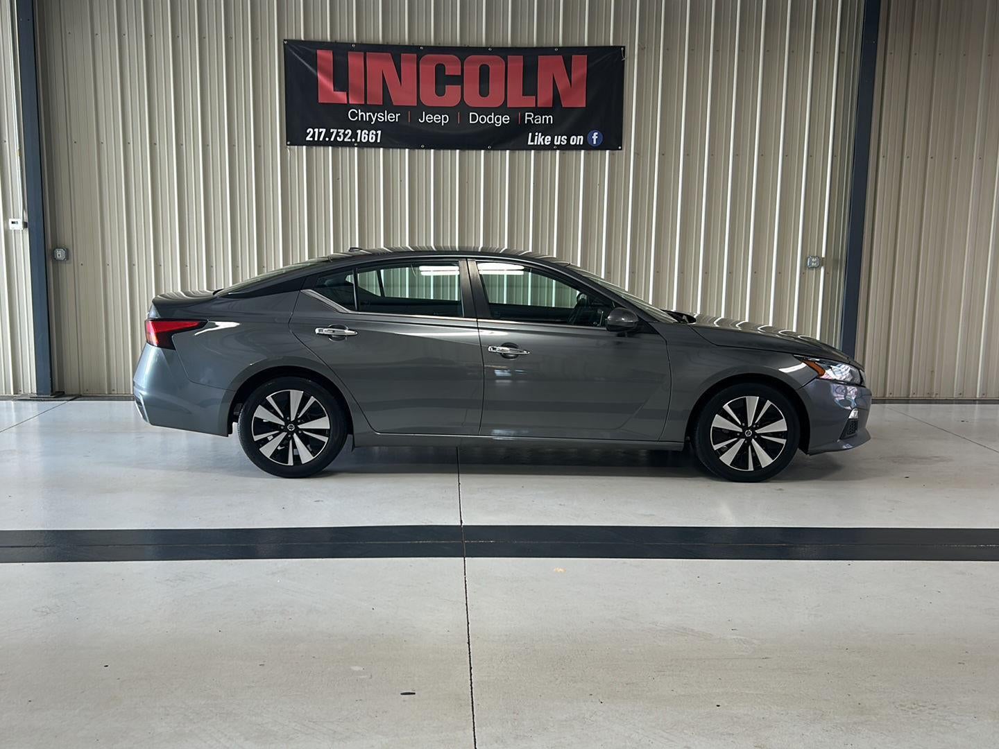 2021 Nissan Altima 2.5 SV