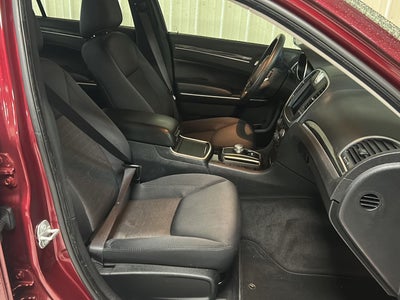 2019 Chrysler 300 Touring