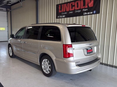 2016 Chrysler Town & Country Touring