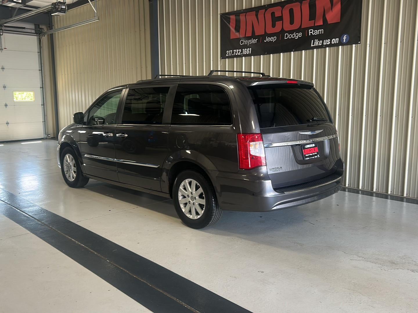 2015 Chrysler Town & Country Touring