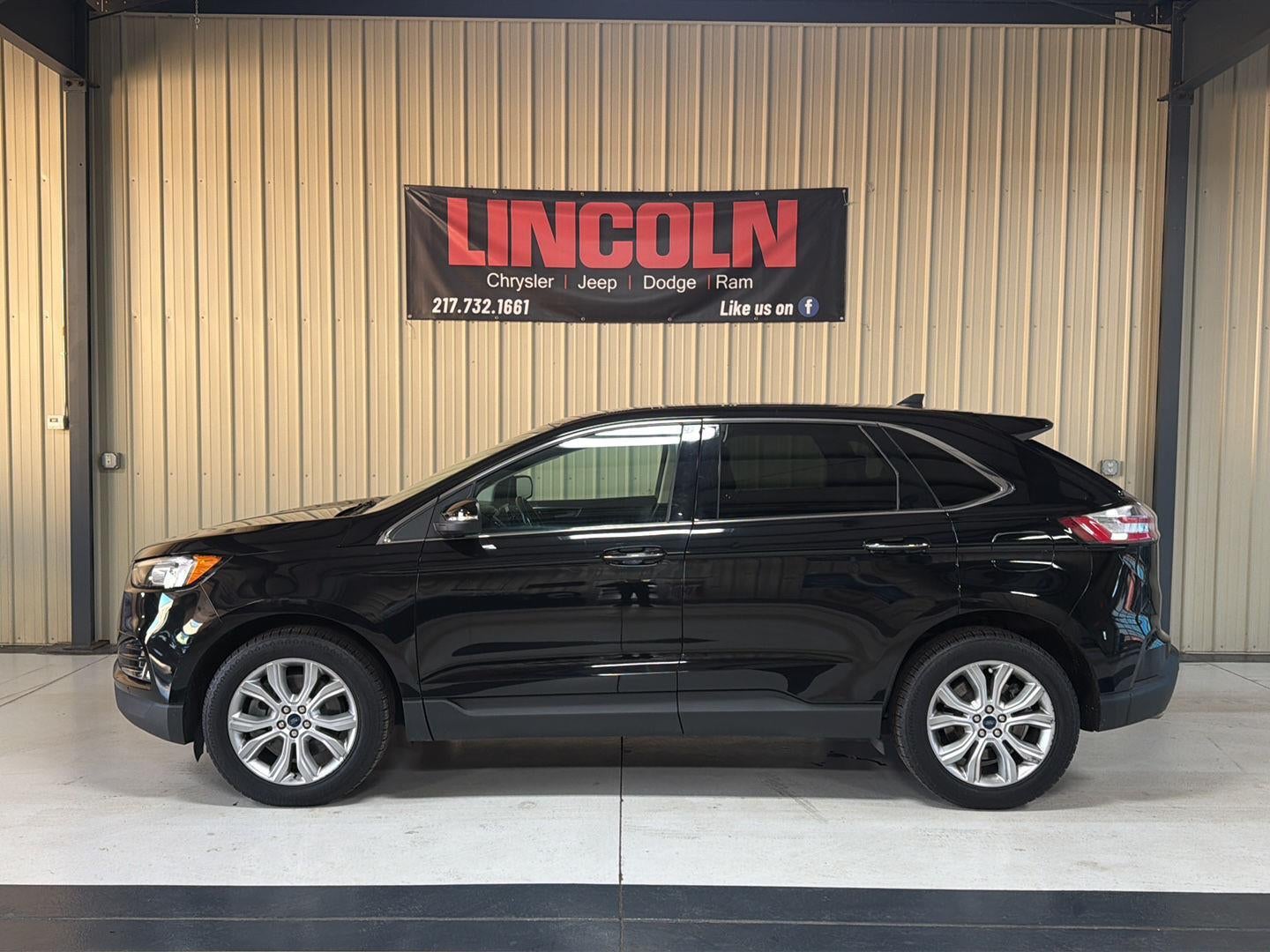 2022 Ford Edge Titanium