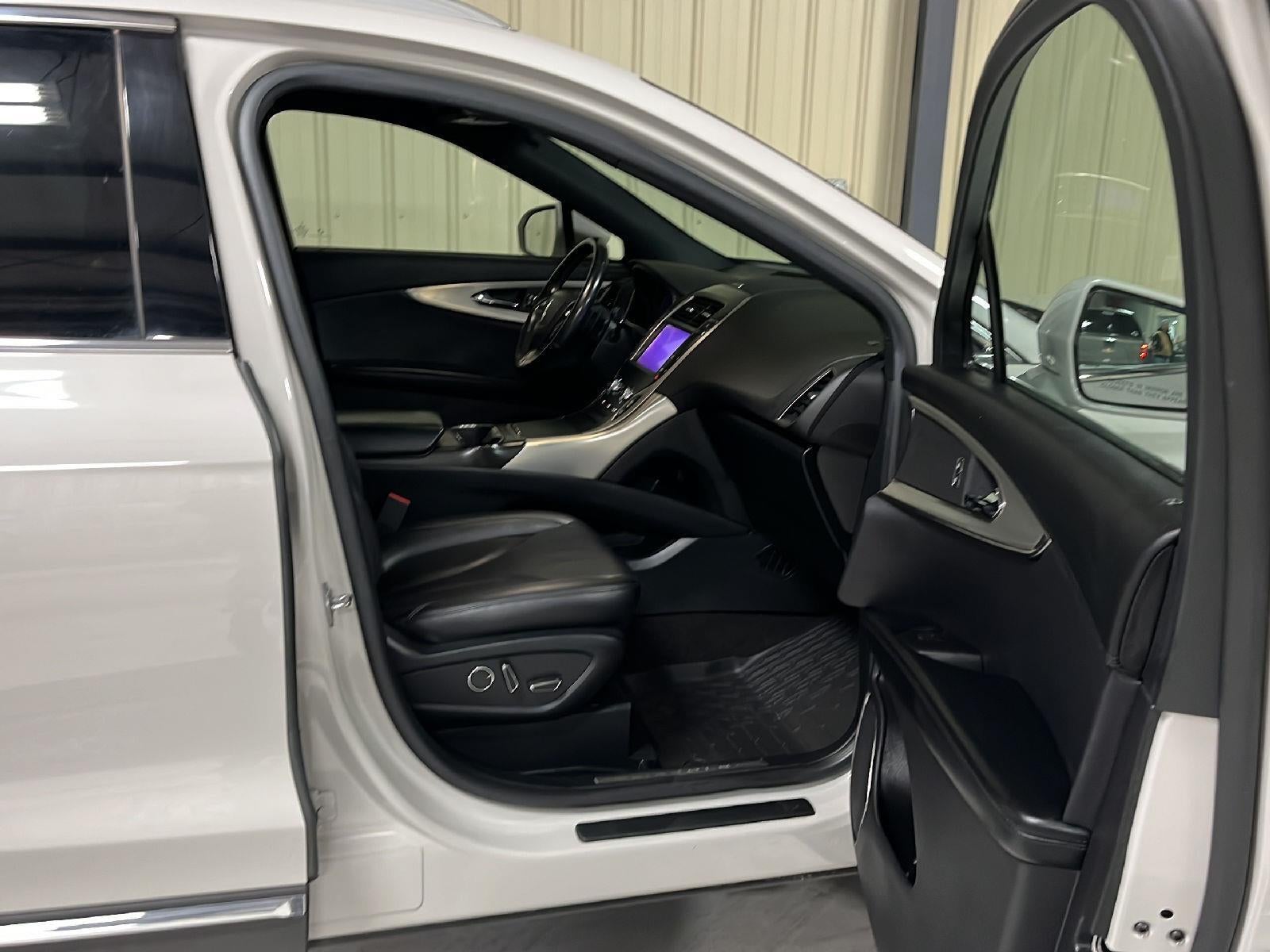 2020 Lincoln Nautilus Standard