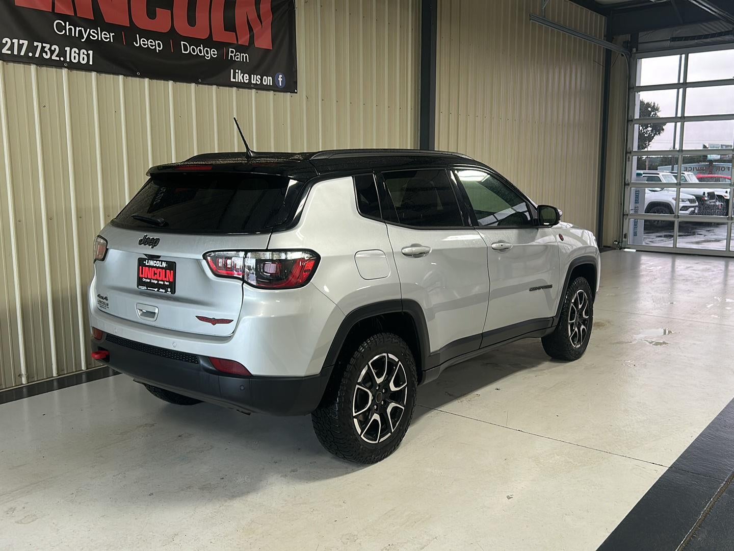 2025 Jeep Compass Trailhawk