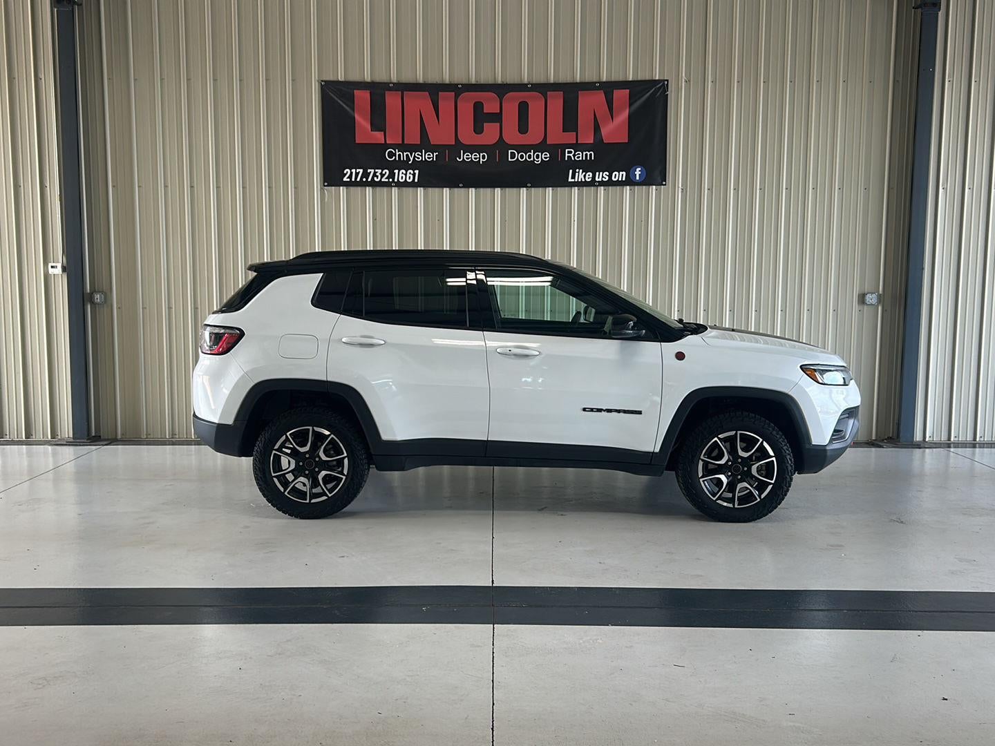2025 Jeep Compass Trailhawk