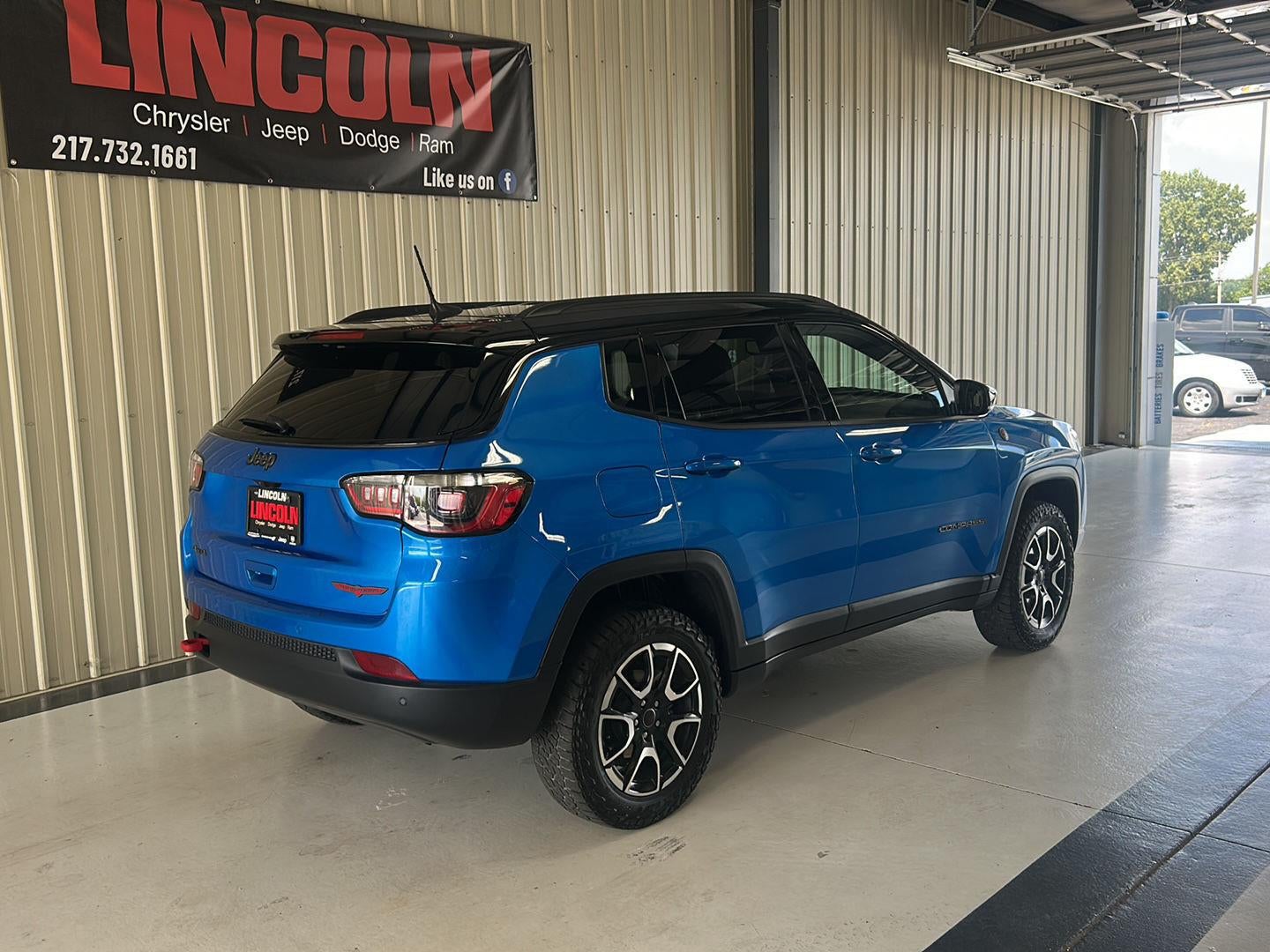 2025 Jeep Compass Trailhawk