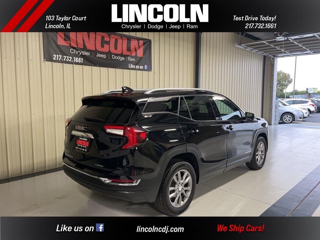 2024 GMC Terrain SLT