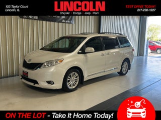 2015 Toyota Sienna XLE 8-Passenger