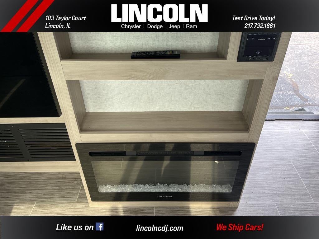 2024 Silver Lake EAST TO WEST Camper