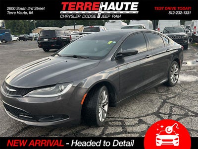2015 Chrysler 200 S