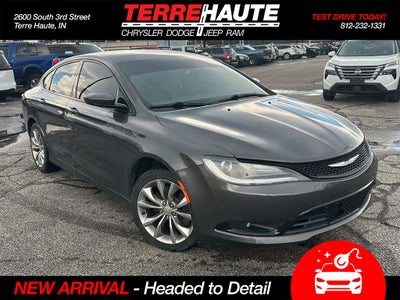 2015 Chrysler 200 S