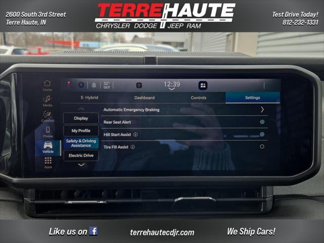 2025 Jeep Wrangler 4xe Willys