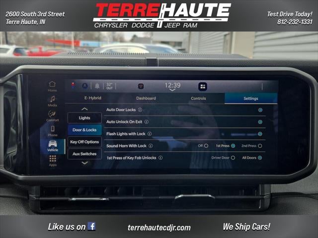 2025 Jeep Wrangler 4xe Willys