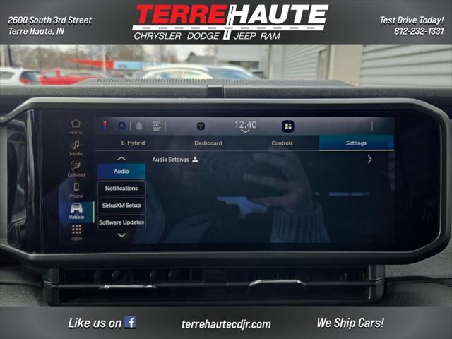 2025 Jeep Wrangler 4xe Willys