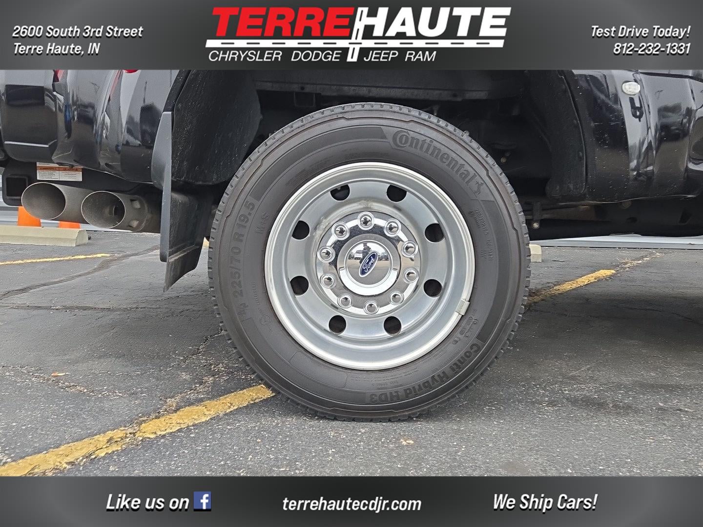 2022 Ford Super Duty F-450 DRW Lariat