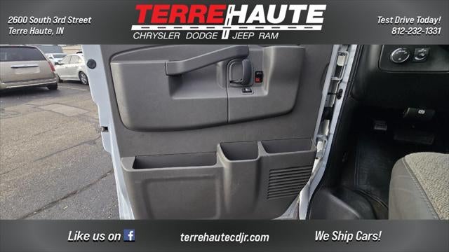 2023 GMC Savana Passenger LS