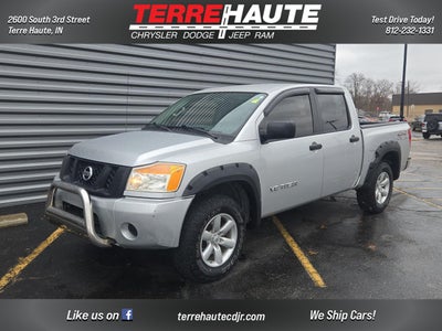 2012 Nissan Titan SV