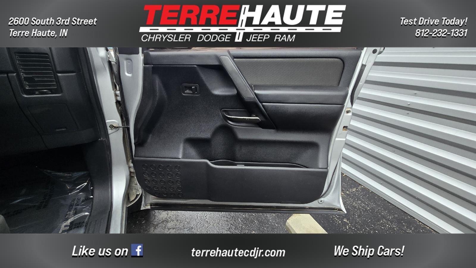 2012 Nissan Titan SV