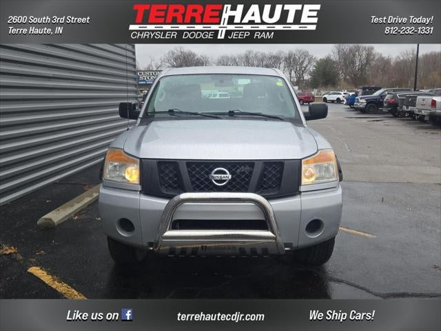 2012 Nissan Titan SV