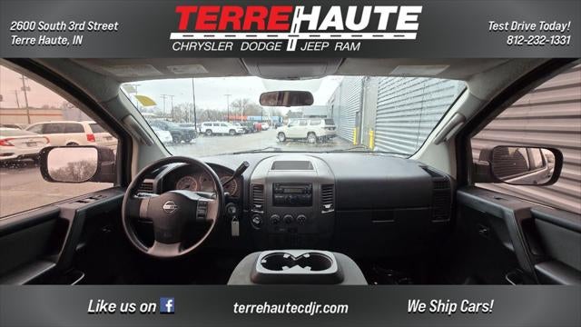 2012 Nissan Titan SV