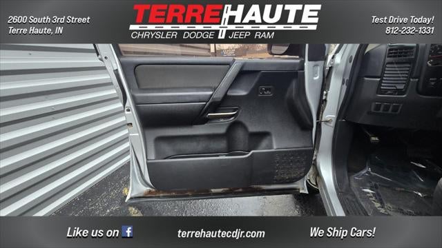 2012 Nissan Titan SV