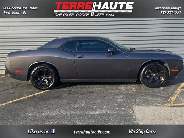 2015 Dodge Challenger SXT