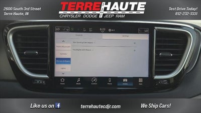 2023 Chrysler Pacifica Touring L