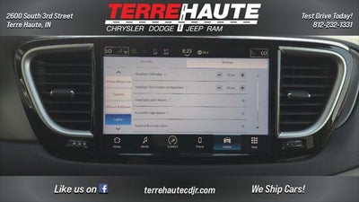 2023 Chrysler Pacifica Touring L