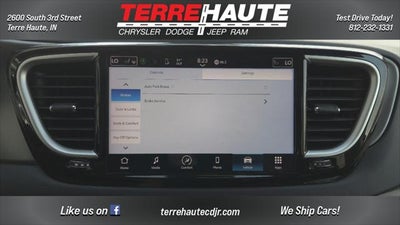 2023 Chrysler Pacifica Touring L